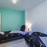 Grosses Reihenhaus 100 M2, Messe 650m, Garten Bis 9 Gaeste, Gratis Parkplaetze, Naehe Europpark & Gifiz-see Apartment Offenburg