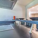 Apartment Grosses Reihenhaus 100 M2, Messe 650m, Garten Bis 9 Gaeste, Gratis Parkplaetze, Naehe Europpark & Gifiz-see