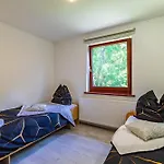 Grosses Reihenhaus 100 M2, Messe 650m, Garten Bis 9 Gaeste, Gratis Parkplaetze, Naehe Europpark & Gifiz-see Offenburg