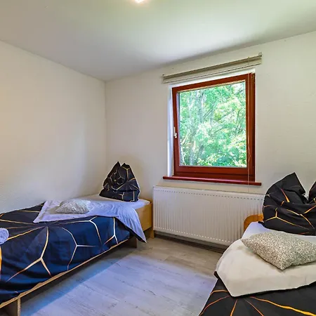 Grosses Reihenhaus 100 M2, Messe 650m, Garten Bis 9 Gaeste, Gratis Parkplaetze, Naehe Europpark & Gifiz-see אופנבורג
